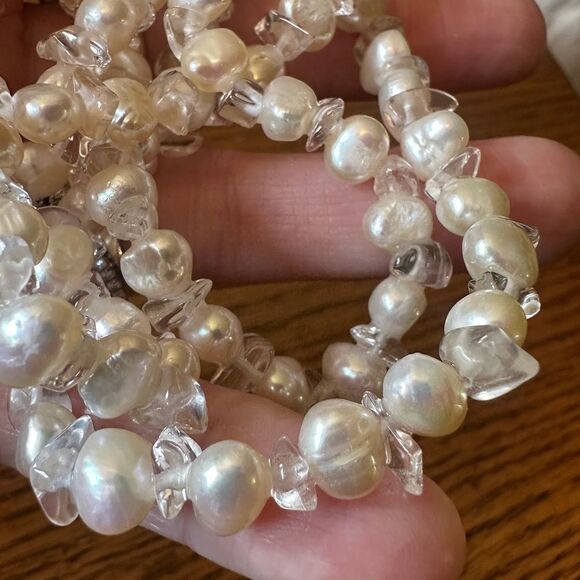 Elegant Genuine Freshwater Pearl & Rock Crystal Necklace 34” + Earrings - Picture 3 of 6